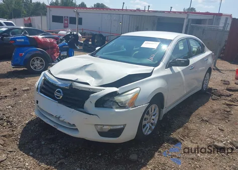 2015 Nissan Altima 2.5 S z USA, uszkodzony, nr VIN 1N4AL3AP4FC270774